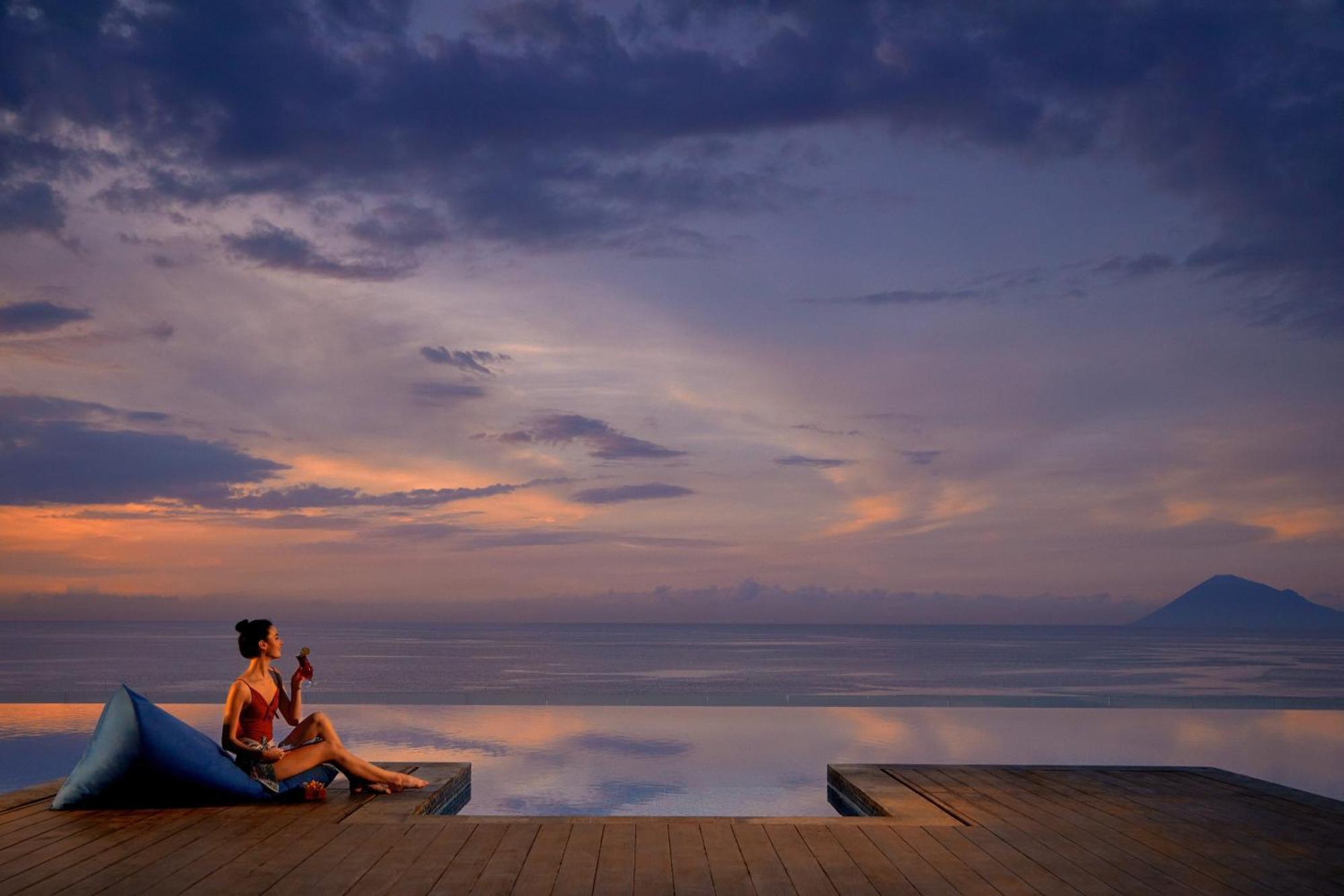 Four Points By Sheraton Manado Exterior foto