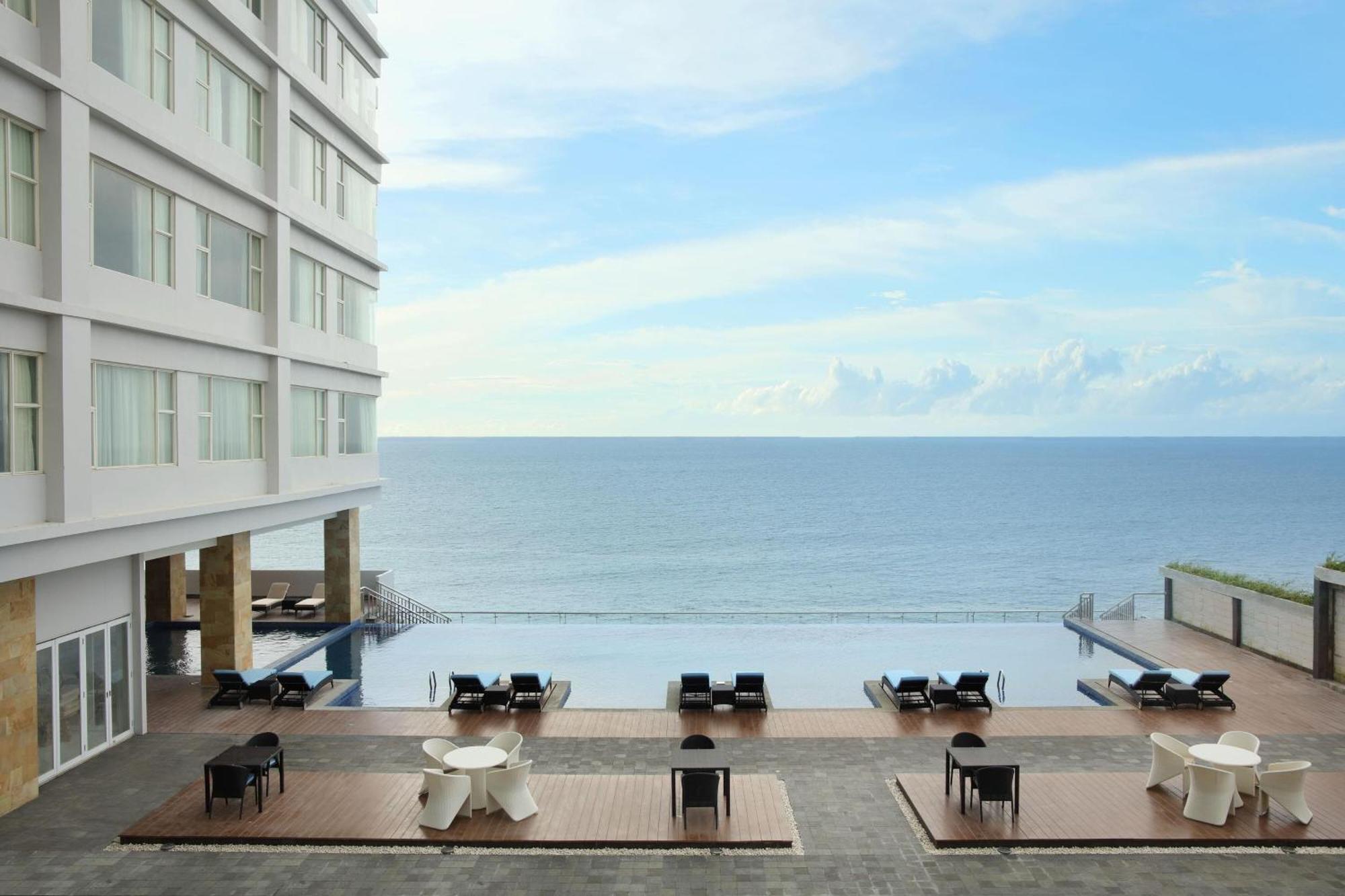 Four Points By Sheraton Manado Exterior foto